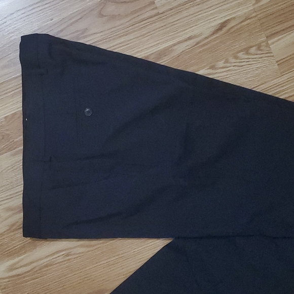 NWOT Men's Designer Collective Navy flat front, unhemmed dress slacks. - Picture 9 of 12